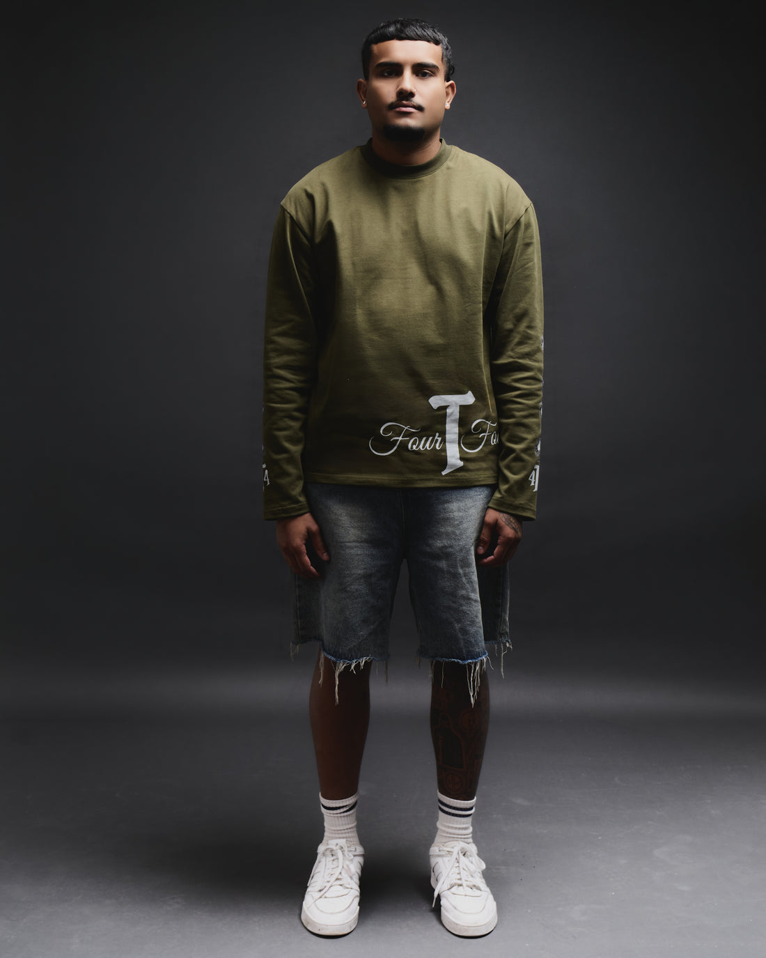 MONOCHROME ACE SLEEVE KHAKI GREEN