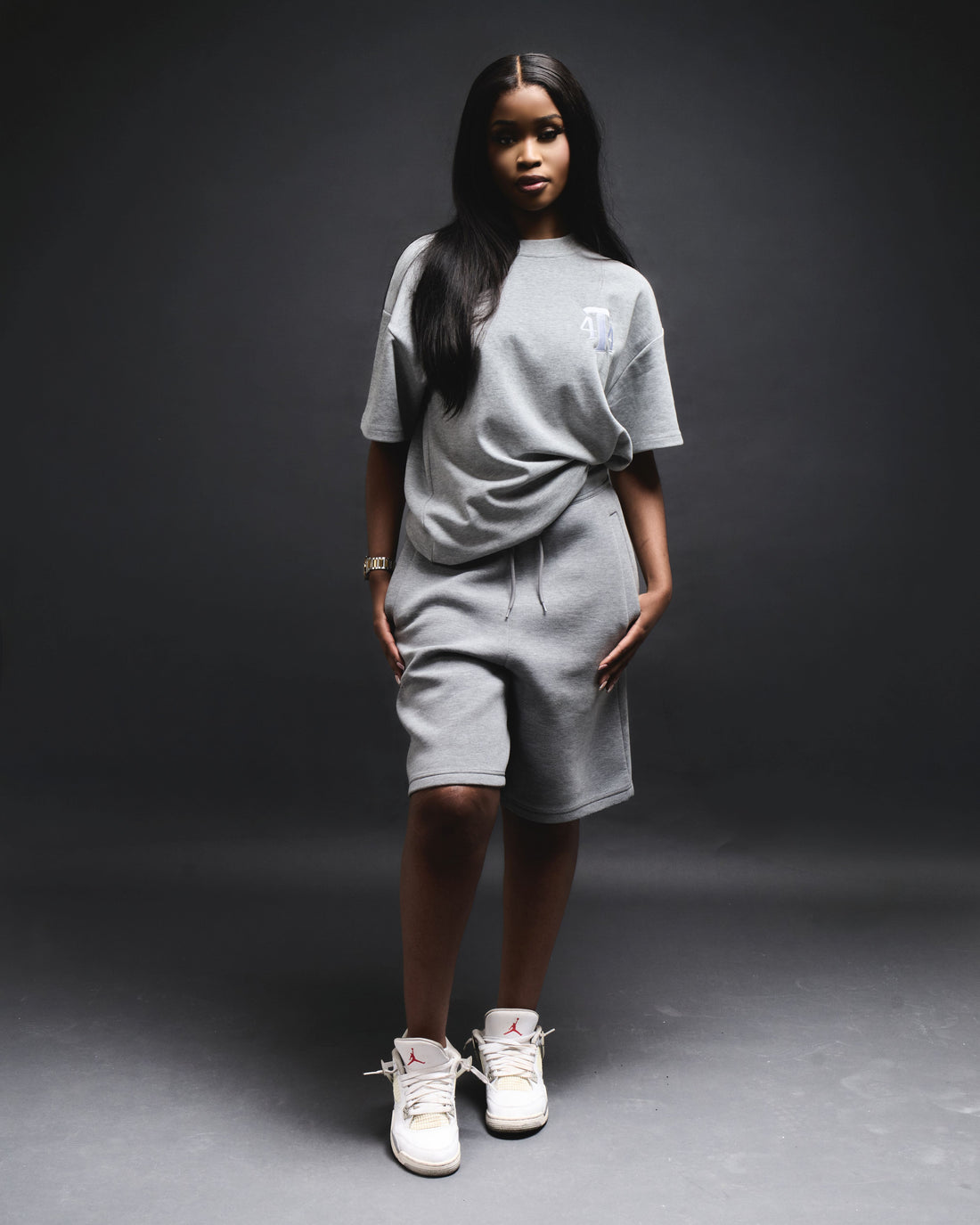 4T4 STATEMENT TEE GREY